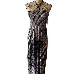 MLLE Gabrielle Size S Black and White Tube Halter